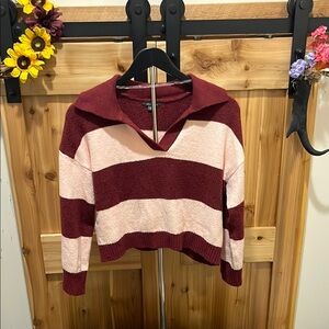 Wild Fable Maroon and Light Pink Cropped V-Neck Sweater